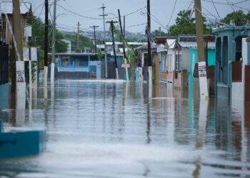 Solo en las pasadas seis horas han caído entre tres y cinco pulgadas de lluvia, causando inundaciones repentinas en la zona urbana, afirmó Carlos Alberto Pratdesaba Cruz, director de OMME. (Foto: suministrada)