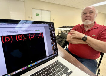 “Hasta las referencias científicas fueron tachadas” del documento entregado al Frente Unido Pro-Defensa del Valle de Lajas, denunció Alfredo Vivoni Remus, miembro de su junta directiva. (Foto: Omar Alfonso)