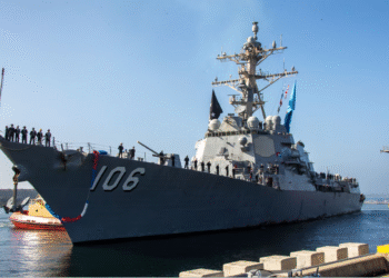 El USS Stockdale es parte de la flota que ha participado en al menos 15 ataques contra presuntas narcolanchas en el Caribe, con un saldo de 69 víctimas fatales. (Foto US Navy)