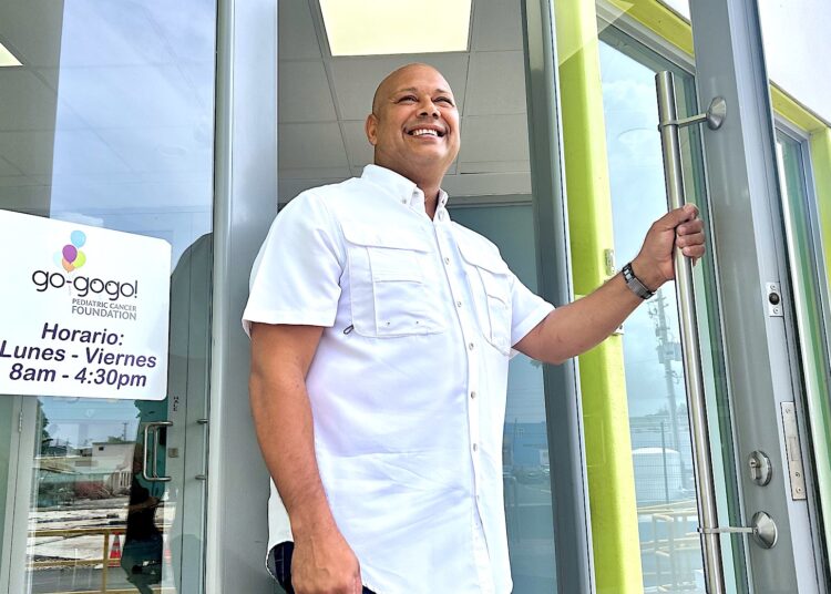 Una constelación de estrellas musicales se unirá este sábado a Puerto Rico Abraza con Amor: El Fiestón, para multiplicar el número de patrocinadores de Gogo Foundation y dar la bienvenida a la Navidad más larga del mundo, adelantó Ulises Clavell Fontánez. (Foto: Omar Alfonso)