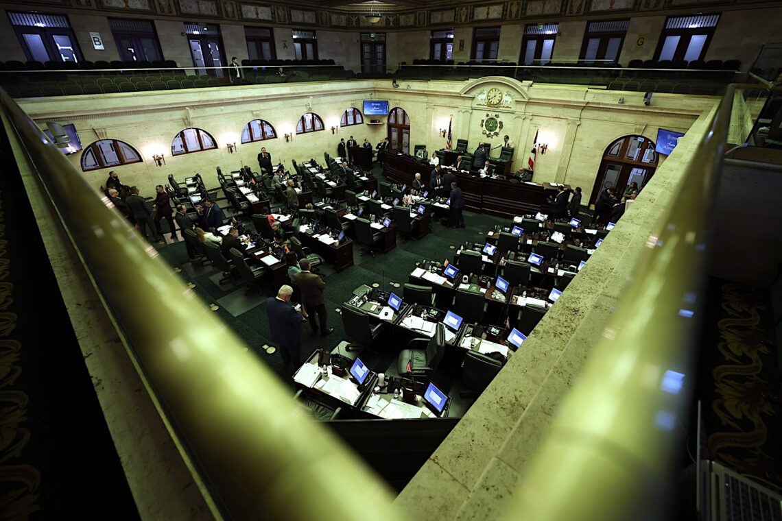 La versión acordada en Comité de Conferencia empeora la medida, imponiendo obstáculos adicionales al ejercicio del derecho de acceso a la información pública en Puerto Rico. (Foto: Brandon Cruz González / CPI)