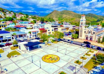 Plaza Fernando Pacheco, en Yauco. (Foto: Luigi Torres / Facebook)