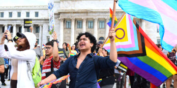Marcha en defensa de los derechos de las personas LGBT+, el 17 de mayo de 2025, Día Internacional contra la Homofobia, Lesbofobia, Bifobia y Transfobia.
(Foto: Ana María Abruña Reyes / todaspr.com)