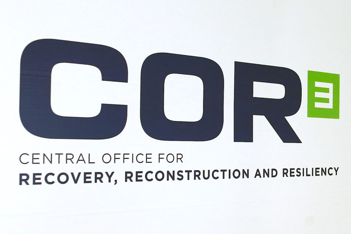 Pese a que los documentos existen y fueron sometidos a una entidad gubernamental, la Oficina Central de Recuperación, Reconstrucción y Resiliencia (COR3) no entregó la información al Centro de Periodismo Investigativo. (Foto suministrada)
Conferencia de prensa del director ejecutivo de COR3, ingeniero Manuel A. Laboy Rivera, sobre avances en los procesos de reconstrucción en Puerto Rico. Suite 210. 50 State Road #165. Buchanan Sector, Amelia Industrial Park.