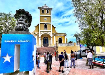 Plaza de la Revolución, Lares (Foto archivo)
