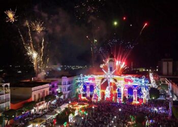 Plaza Cristóbal Colón de Mayagüez (Foto: FB Mun. Mayagüez)