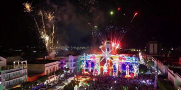Plaza Cristóbal Colón de Mayagüez (Foto: FB Mun. Mayagüez)