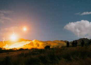 El sentido mismo de la Navidad está bajo ataque con las maniobras militares de las fuerzas armadas estadounidenses en nuestro entorno caribeño. (Foto: US NAVY / Sargento Maurion Moore / Campamento Santiago en Salinas)