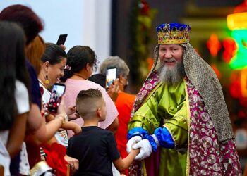 Casas de brinco y entrega de regalos figuran entre las amenidades del encuentro familiar de este domingo. (Foto: Municipio de Vega Baja / archivo)