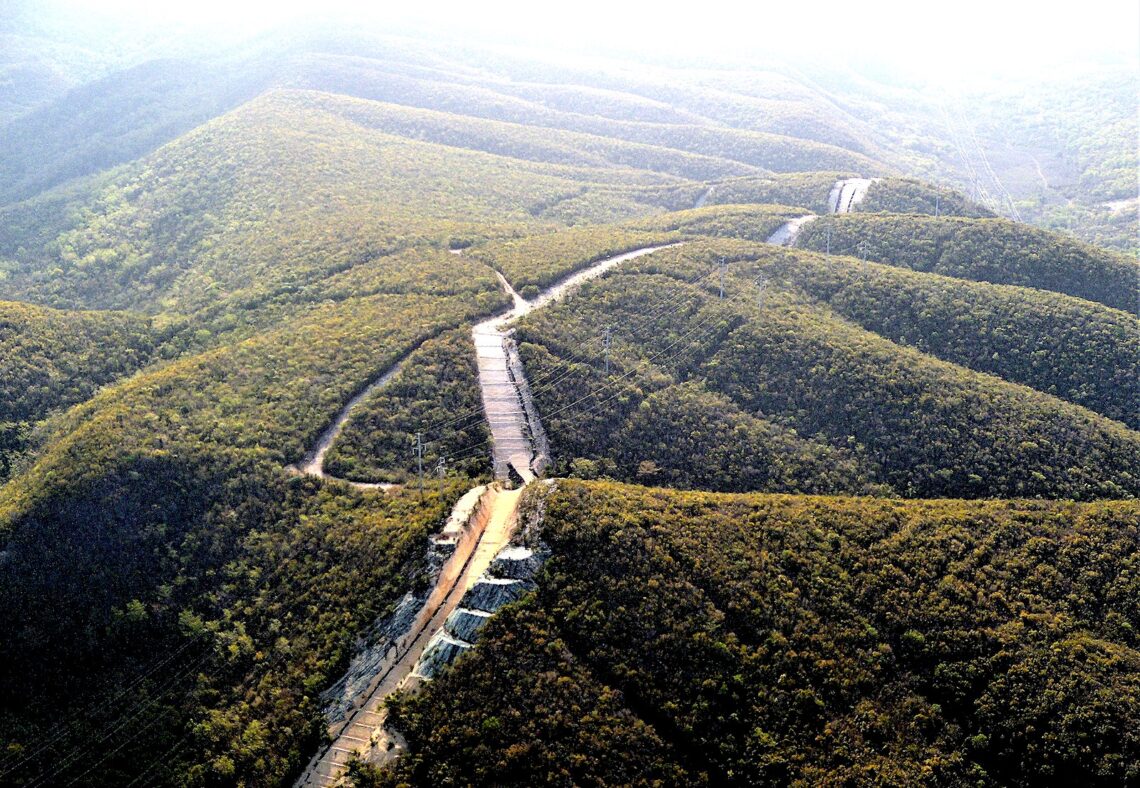 Cabe la posibilidad de que estas contradicciones no sean tales, sino parte de una estrategia deliberada destinada a confundir, fragmentar el debate público y moldear una narrativa conveniente, como tantas veces ha ocurrido en este cuatrienio. (Foto: Wilfredo Avilés)