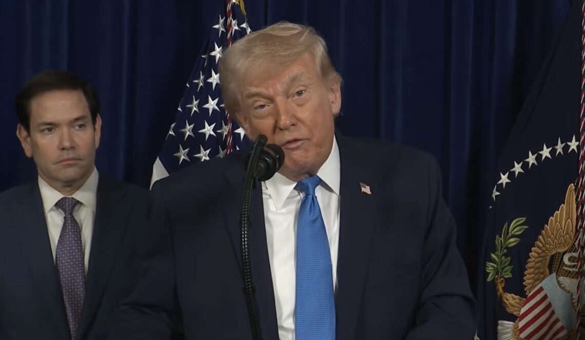 Fotocaptura conferencia de prensa de Donald Trump tras la captura de Nicolás Maduro.