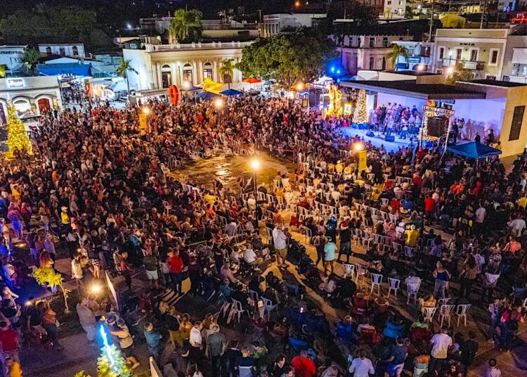 El festejo se traslada este viernes al corazón de la ciudad para a las 9:00 de la mañana declarar inaugurada su Feria de Artesanías y la agenda cultural del fin de semana. (Foto archivo)
