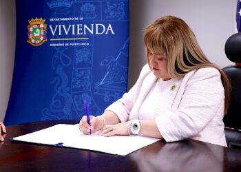 La secretaria del Departamento de la Vivienda, Ciary Pérez Peña. (Foto: Deoartamento de la Vivienda)