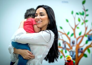 El esfuerzo incluye educación diaria, servicios directos en terreno, acompañamiento a familias y difusión de mensajes en redes con el hashtag #ElijoSerCambio. (Foto suministrada)