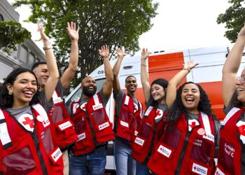 Junto a otras generaciones, representan a más de 1,680 voluntarios en todo Puerto Rico. (Foto: Scott Dalton / American Red Cross