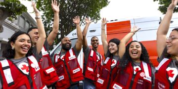 Junto a otras generaciones, representan a más de 1,680 voluntarios en todo Puerto Rico. (Foto: Scott Dalton / American Red Cross