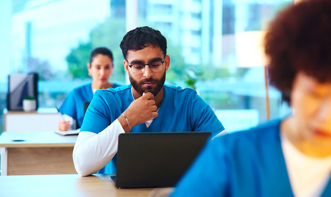 A partir de agosto próximo, Ponce Health Sciences University redefine la enseñanza de la Medicina en Puerto Rico con un nuevo currículo que une ciencias y clínicas desde el día uno. (Foto: iStock)