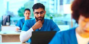 A partir de agosto próximo, Ponce Health Sciences University redefine la enseñanza de la Medicina en Puerto Rico con un nuevo currículo que une ciencias y clínicas desde el día uno. (Foto: iStock)