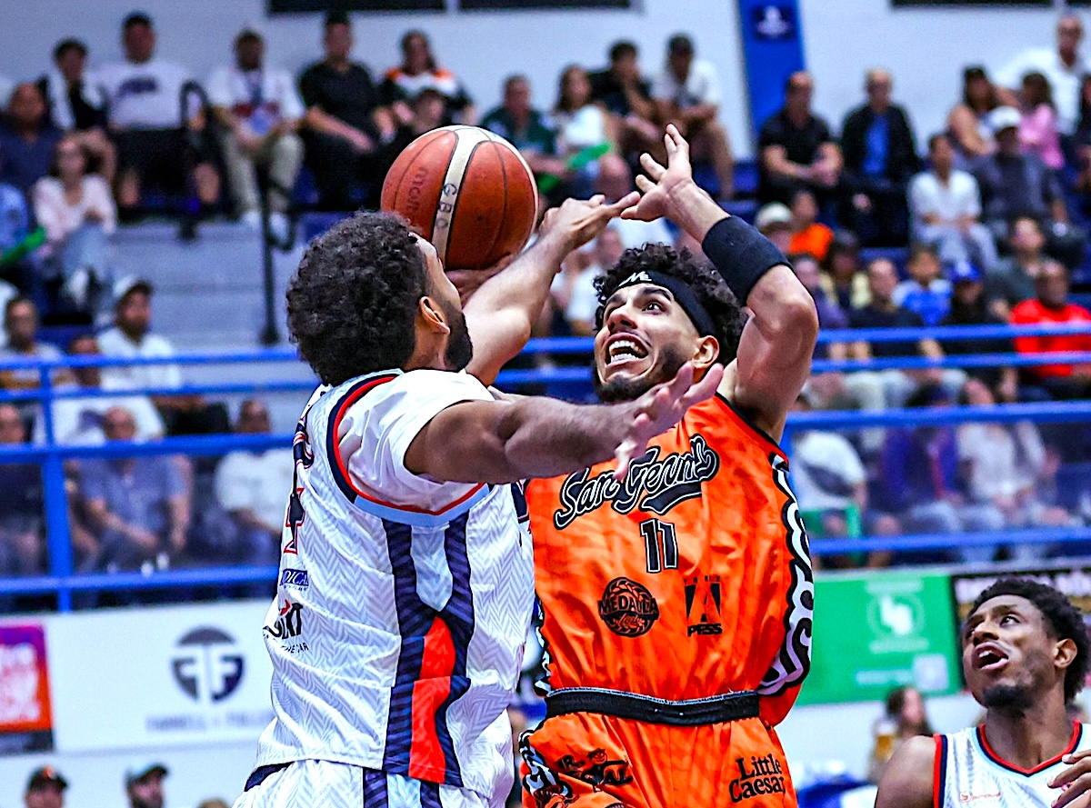 Siguen imparables los Atléticos; derrotan a los Mets 80-77