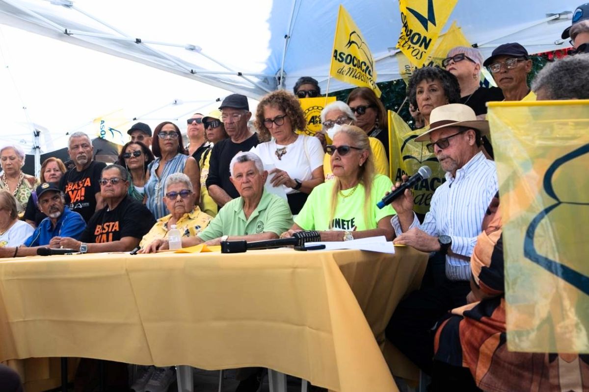 Presionan al gobierno para definir postura sobre alza en pensiones