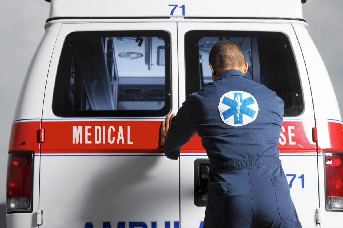 Muere sexagenario tras caer de escalera en Aguadilla