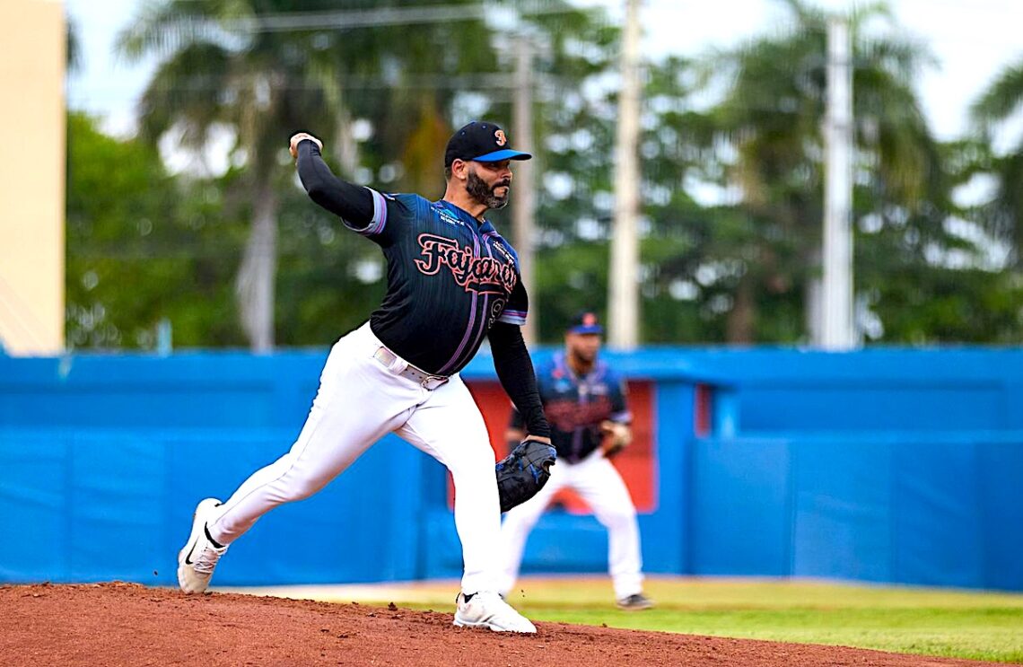 Jean Félix Ortega, el lanzador activo con más victorias en el torneo federativo, elevó su marca de por vida a 93-16, con 26 juegos salvados. (Foto: José Espinal)