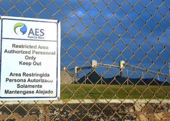La EPA propone desde relajar hasta eliminar el monitoreo de las cenizas de carbón, creando en Guayama una zona de sacrificio donde AES podría seguir contaminando con menos controles y menos huellas documentales. (Foto archivo)