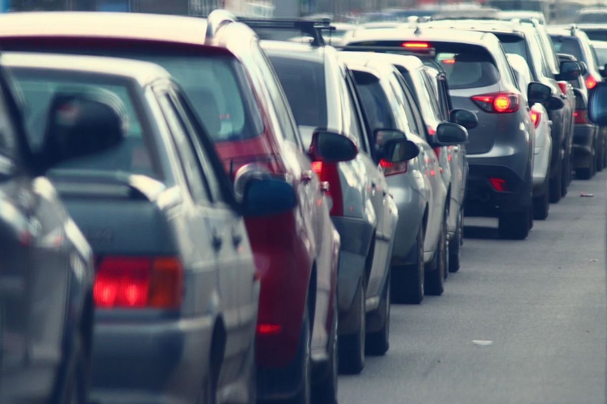 Cierre del paseo provoca tráfico pesado en la PR‑52 de Ponce