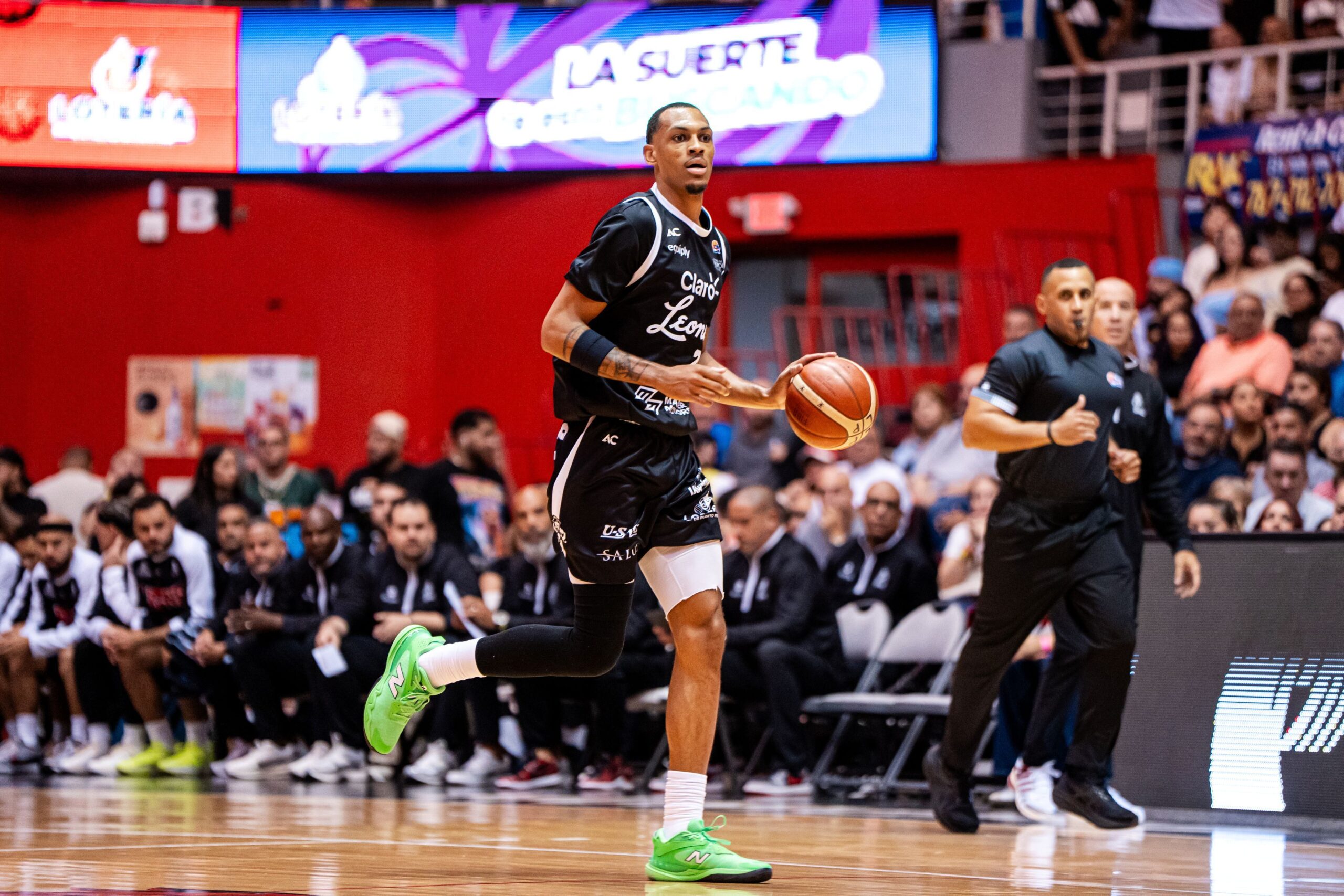 Leones caen ante los Gigantes pese a noche dominante de Bazley