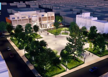 Ambos marcan el arranque formal de los proyectos que el ayuntamiento presenta como claves para recuperar vida y servicios en el centro del pueblo. (suministrada)