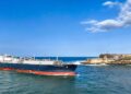 Un error de base en el Plan de Respuesta a Emergencias del terminal de gas metano en Puerto Nuevo ordena notificar a la policía estatal de Louisiana, mientras las comunidades costeras de San Juan, Guaynabo y Cataño siguen sin simulacros ni orientación. (Foto: New Fortress Energy)