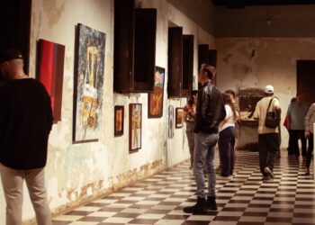 Exposición colectiva del 8vo Aniversario de El Bastión. (Foto archivo)