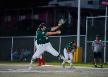 Yeraldine Carrión implantó una nueva marca en la LPSF con 84 ponches en 52 entradas, superando los 82 abanicados de Nashally Rivera en 63 episodios durante la temporada 2024.