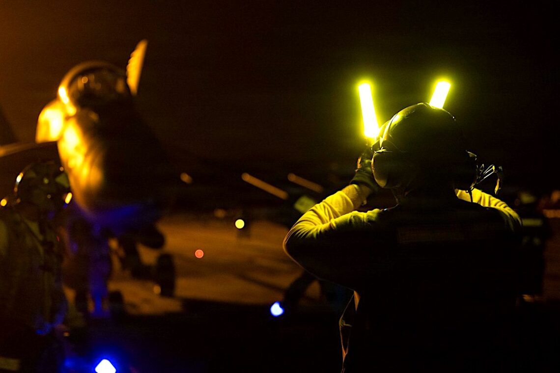 La nueva ronda de ataques cruzados aleja el acuerdo de paz que Trump prometía “en dos o tres días”. (Foto: US Centcom)